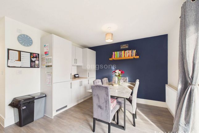 3, Drake Gardens, Swaffham photo 4