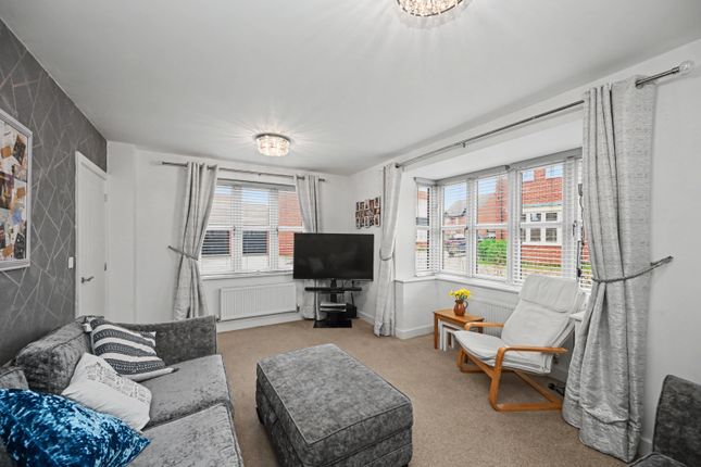 31, Lelleford Close, Rugby photo 3