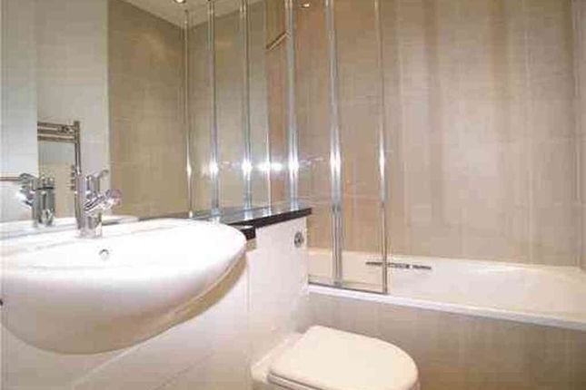 Flat 22, 22 Nell Gwynn House, Sloane Avenue, London photo 3