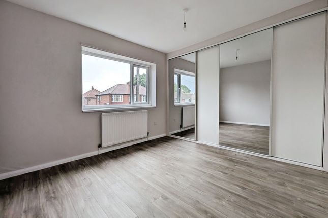 213, Silver Lonnen, Newcastle Upon Tyne photo 5