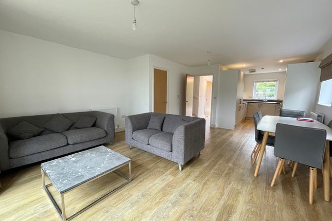 2, Horsham photo 4