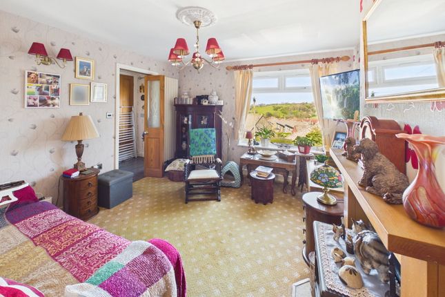 9, Hall Pasture, Whitby photo 3
