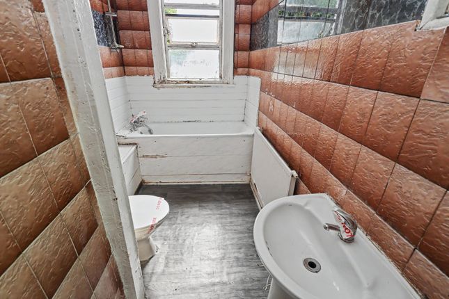 27a Temple Road, Cricklewood photo 4