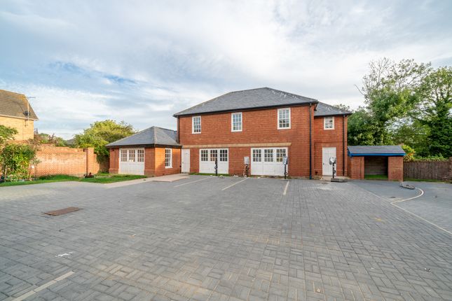 1-bed flat on Gateway Residence, South Street, Rochford, £1,395/mo