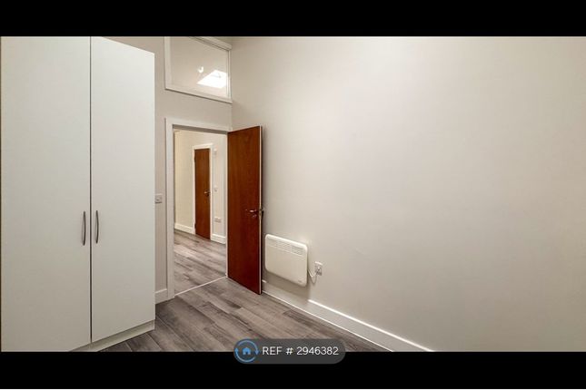 B Baker St, Enfield photo 5