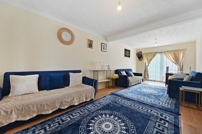 49, Eastcote Lane, Harrow photo 2