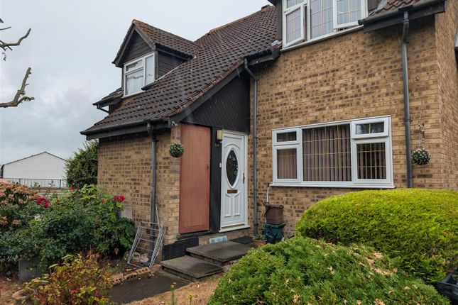129, Mahon Close, Enfield photo 2