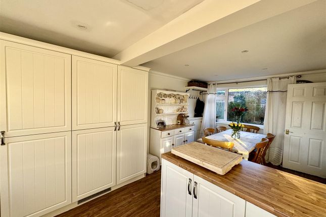 35, Middle Way, Chepstow photo 4