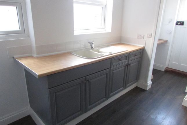 Room 5, 15, Salisbury Road, Wellingborough photo 4