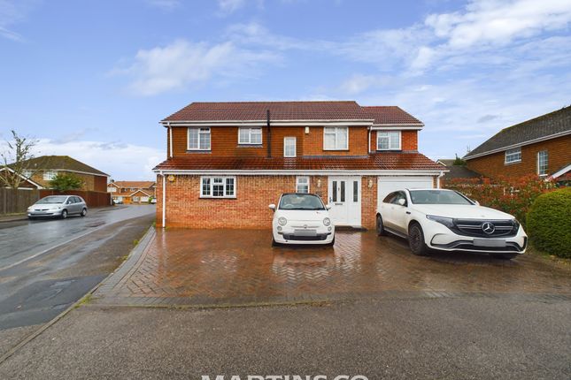 Detached house to rent in Kitwood Drive, Lower Earley, Reading