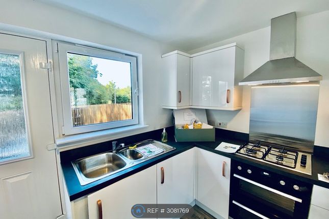Stonehouse, Larkhall photo 2