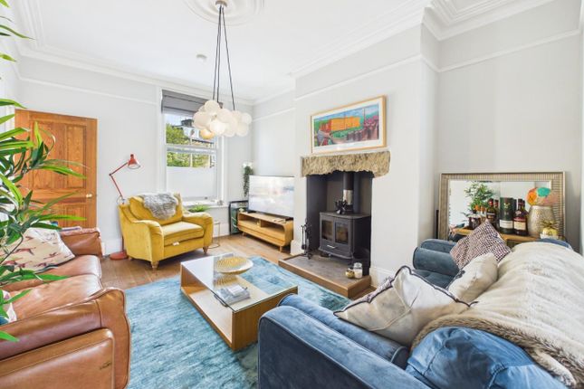 2, Plevna Terrace, Bingley photo 4