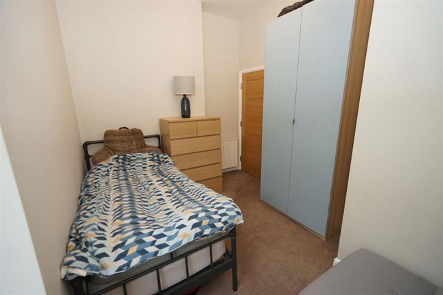 Flat for sale in Wallsuches, Horwich, Bolton