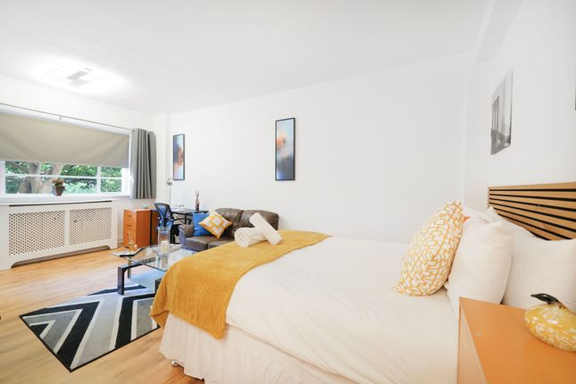 Flat 21, Broadwalk Court, London photo 5