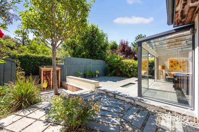 Zoopla, 2, Silverwood Mews, Winchester photo 4