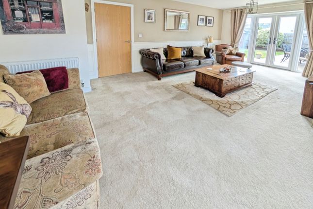 10, Speckled Wood Road, Thornbury photo 4