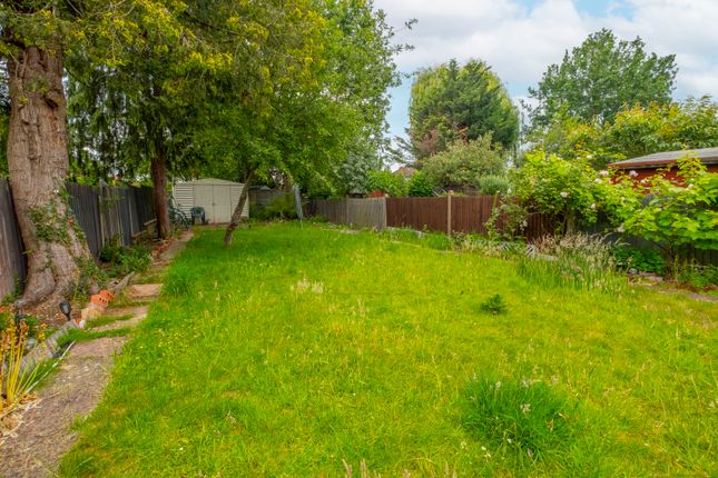 20, Robin Hood Way, London photo 3