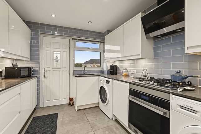 2 Mossview Road,  Cardowan, Glasgow photo 3