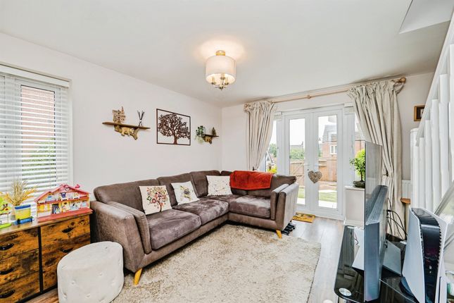 25, Llys Y Brwyn, Bridgend photo 3