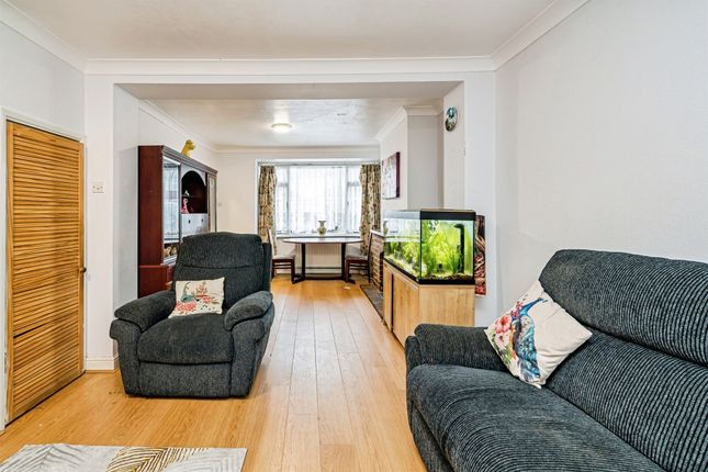 23, Stanhope Road, Slough photo 4