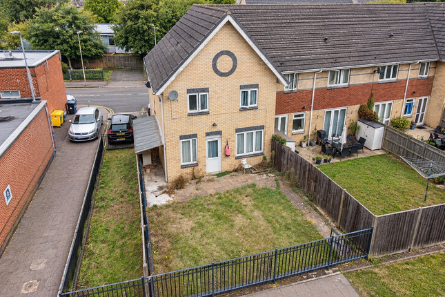 26, Martindale Close, Leicester photo 2