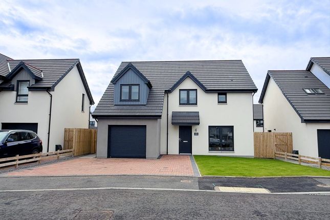 22, Jameson Wynd, Forres photo 2