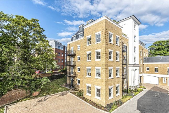 Thumbnail Flat for sale in Sovereign Place, Tunbridge Wells, Kent