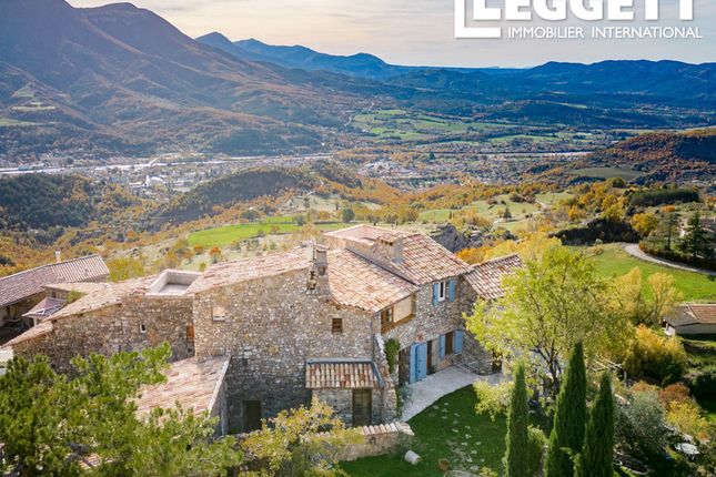 Villa for sale in Digne-Les-Bains, Alpes-De-Haute-Provence, Provence-Alpes-Côte D'azur