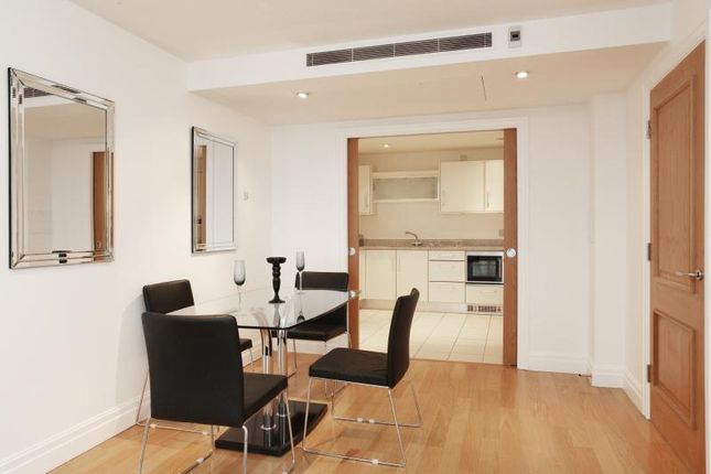 Flat for sale in Sheldon Square, London