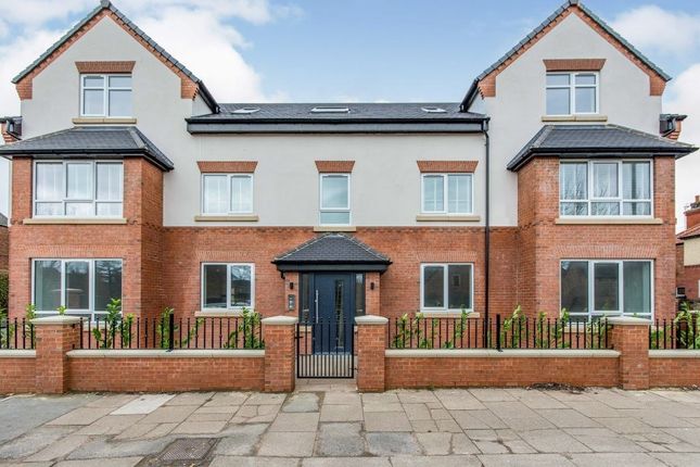 Flat for sale in Station Road, Bawtry, Doncaster