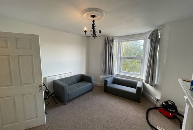 Detached house to rent in Haldon Road, Exeter