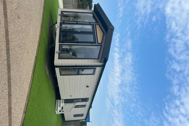 Thumbnail Mobile/park home for sale in White Cross, Newquay