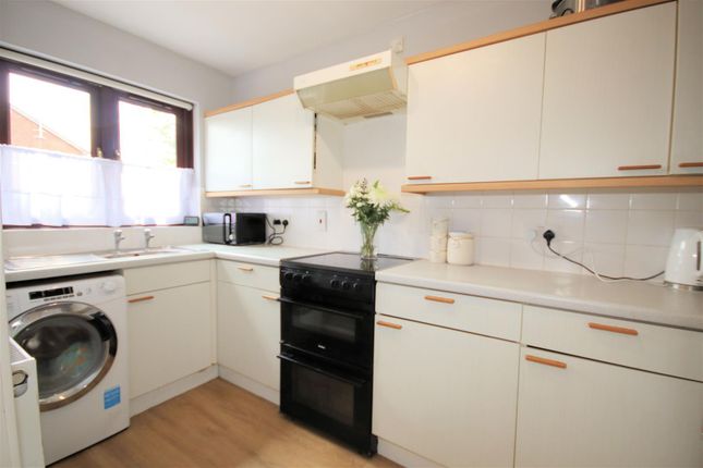 59, Bryant Way, Toddington photo 4