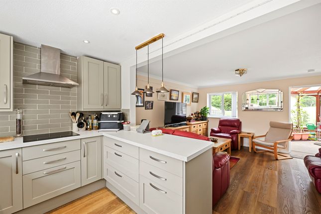 7, The Hollies, Brook Street, Tring photo 3