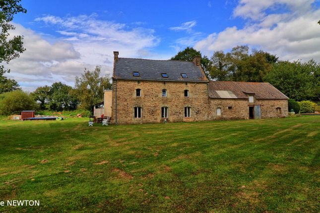 Thumbnail 4 bed property for sale in Locmin&eacute;, Morbihan, Brittany