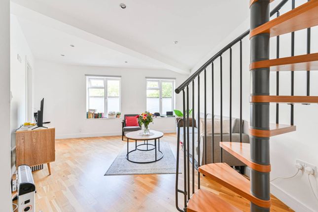 Thumbnail Flat to rent in Melbourne Grove, East Dulwich, East Dulwich, London