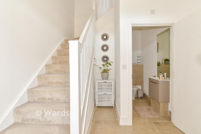 9, Fairbrass Way, Canterbury photo 3