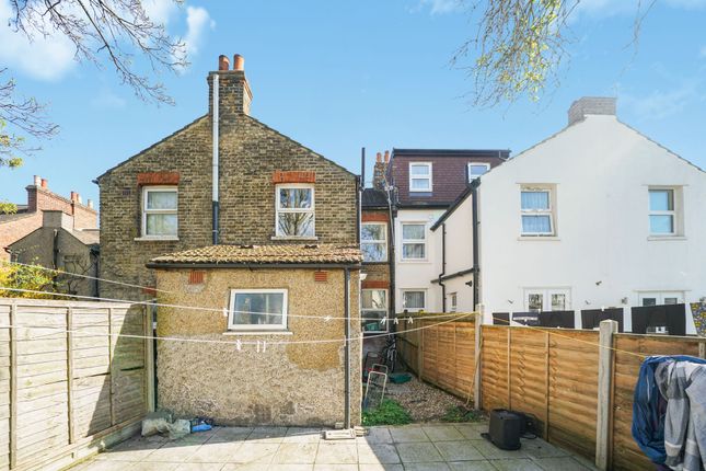 136 Dennett Road, Croydon photo 4