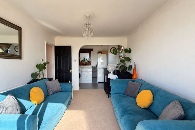 Beaulieu Court, De la Warr Road, Bexhill-on-Sea photo 4