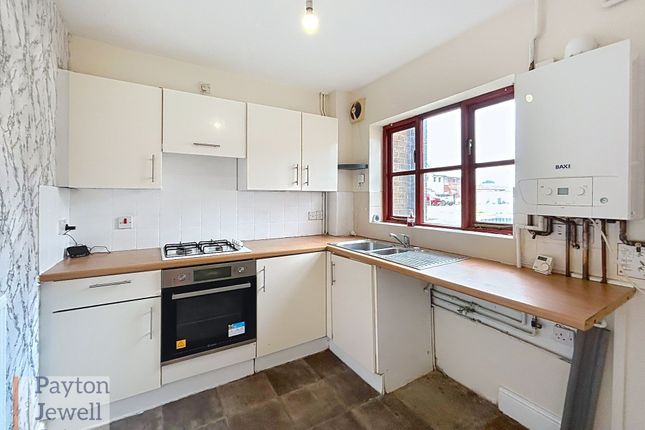 33 Pant Celydd, Port Talbot photo 2