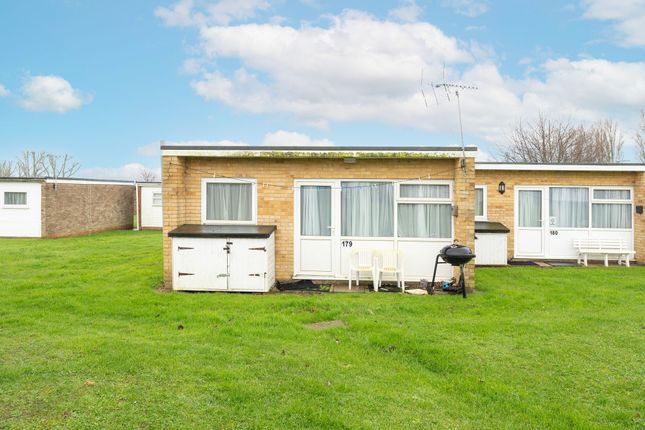 Thumbnail Mobile/park home for sale in Back Market Lane, Hemsby, Great Yarmouth