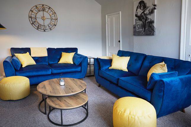 3-bed flat on Filey Road, Filey Road, Scarborough, £3,002/mo