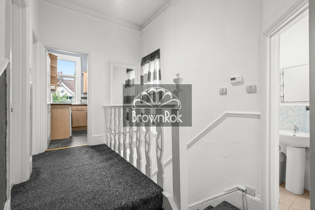 B, 14, Rowsley Avenue, London photo 4