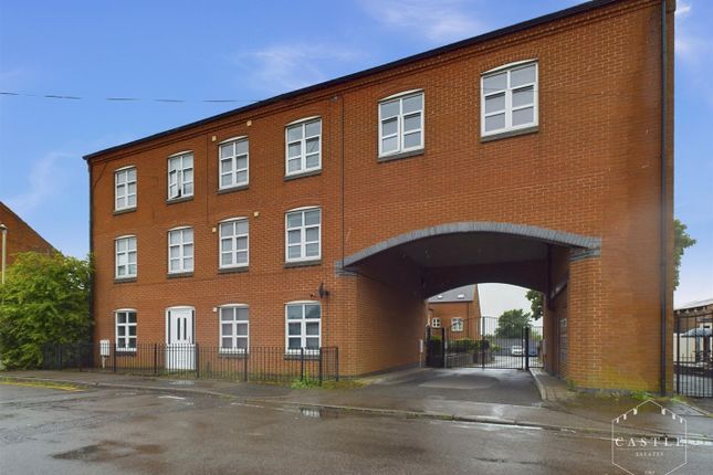 Thumbnail Flat for sale in King Street, Barwell, Leicester
