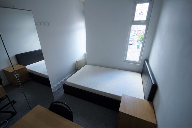 Thumbnail Room to rent in St. Osburgs Road, Coventry
