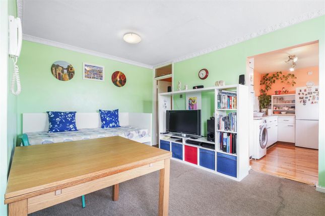 Flat for sale in Horsenden Lane North, Perivale, Greenford