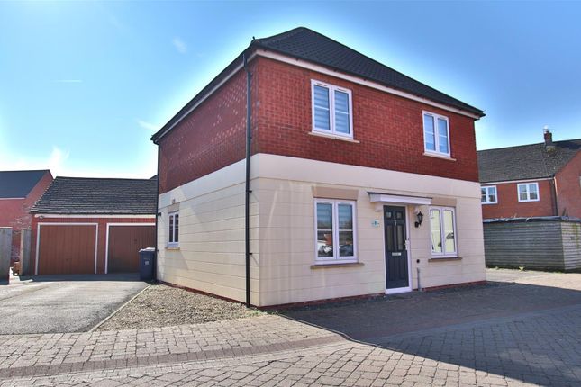 3-bed detached on 18, Redwing Close, Tewkesbury, £347,500