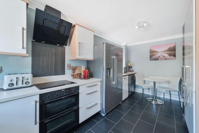 83 Buckland Road, Tadworth photo 4