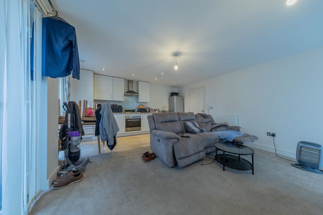 Somerset Close, Derby photo 4