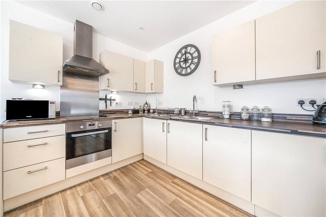 MTVH OR, 26, Chenille Court, Wallington photo 2